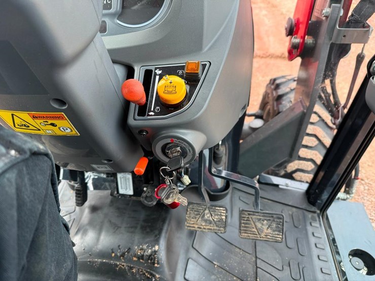 massey-ferguson-1736-image-63