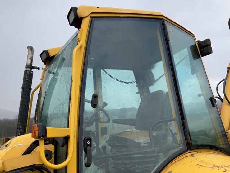 #360-•-2000-komatsu-4x4-utility-backhoe-image-46