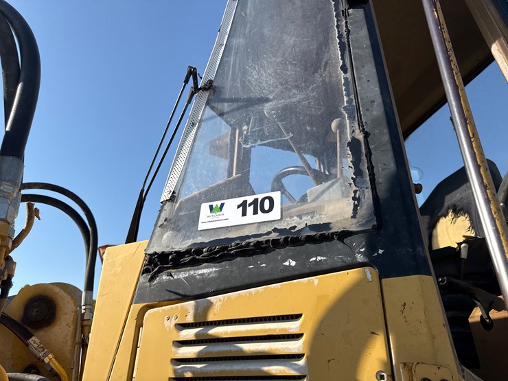 caterpillar-it28f-image-50