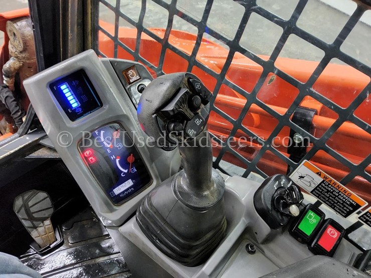 2023-kubota-svl97-2-image-25