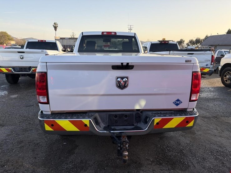 2016-dodge-2500-image-6