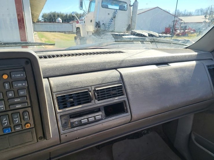 1992-chevrolet-1500-image-48