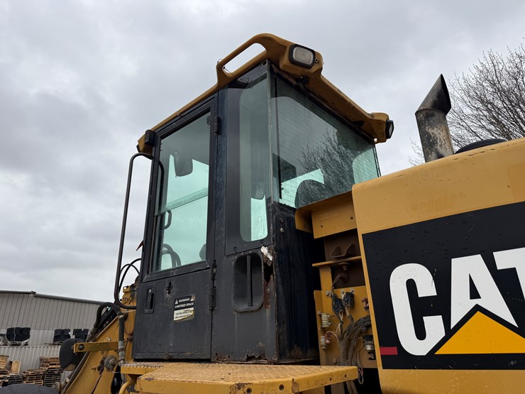 2005-caterpillar-930g-image-66