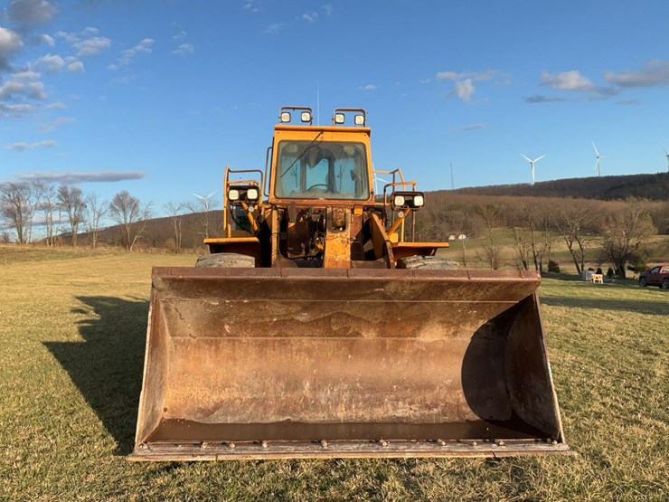 #300-•-2004-dressta-555b-wheel-loader-image-8