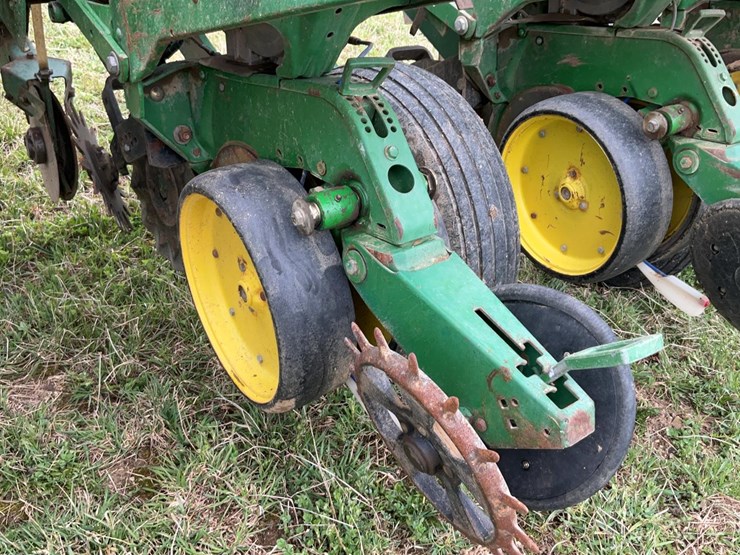 john-deere-6-image-30