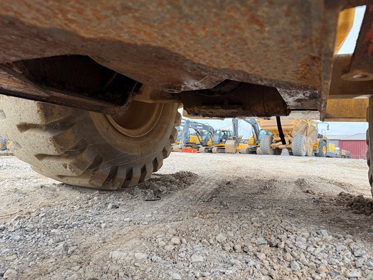 2005-caterpillar-930g-image-77