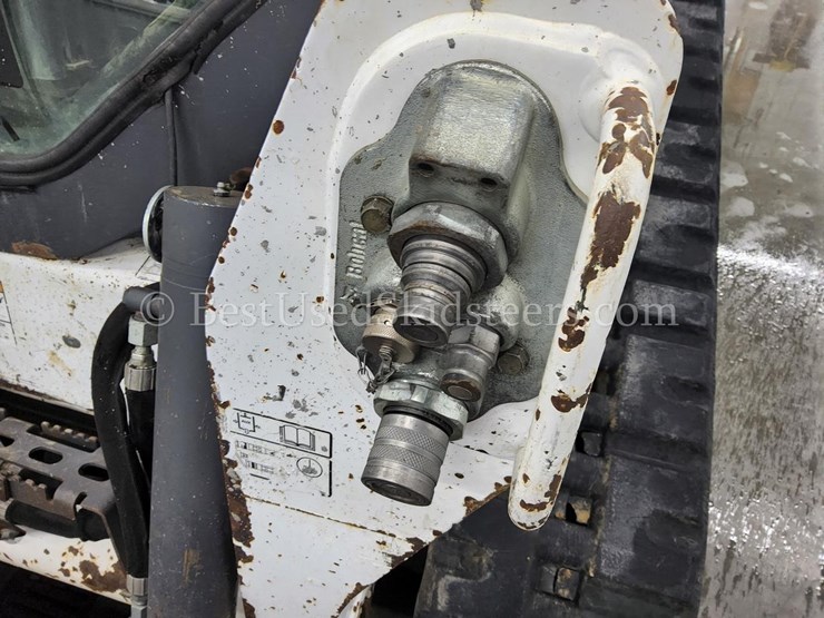 2016-bobcat-t590-image-17