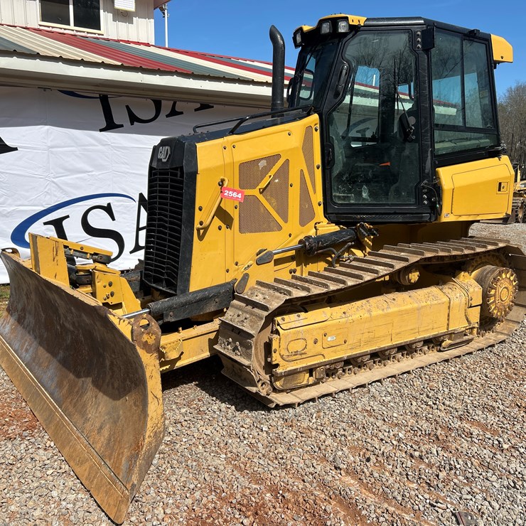 2023 CATERPILLAR D1