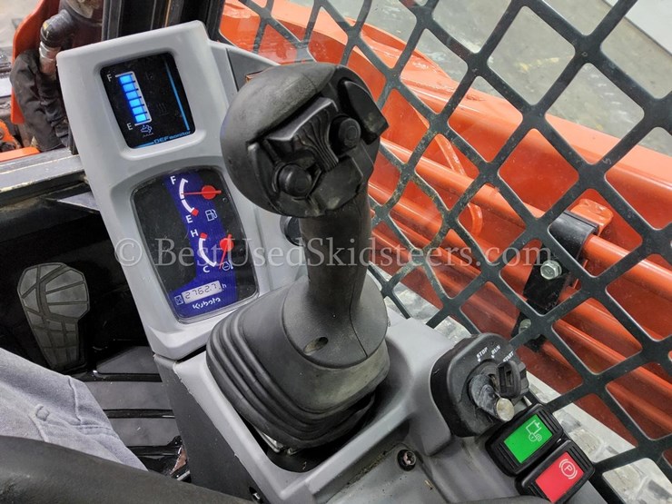 2019-kubota-svl95-2-skid-steer-loader-image-27