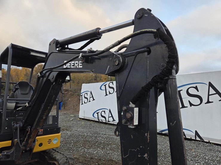 2020-deere-26g-image-15