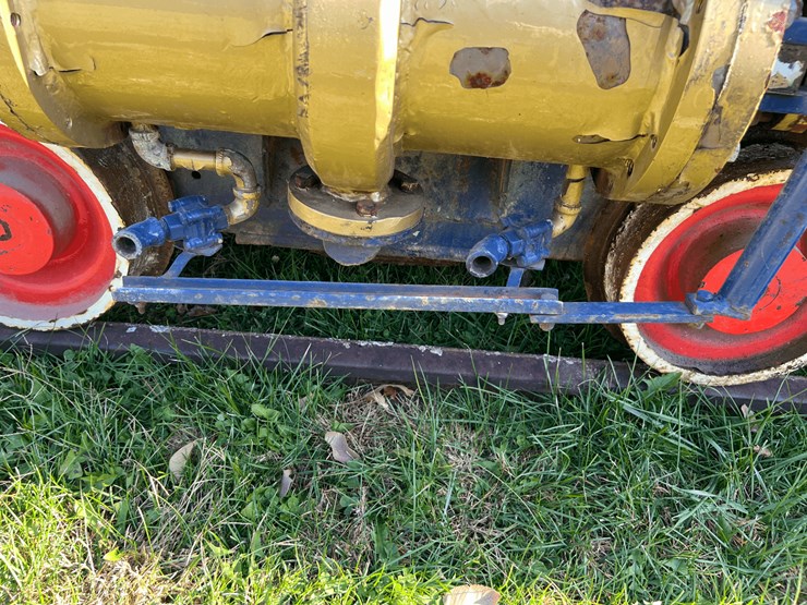 frick-steam-locomotive-with-track-image-182
