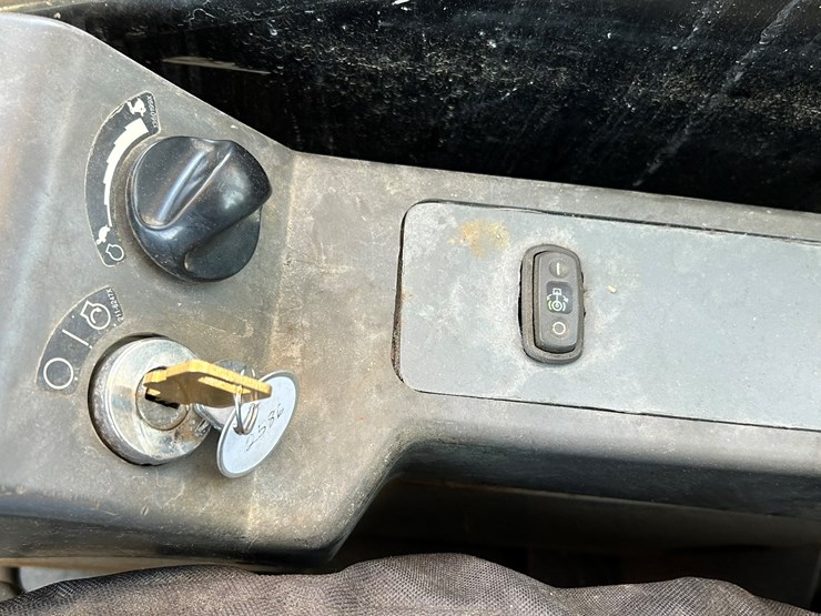 2004-caterpillar-321c-image-58