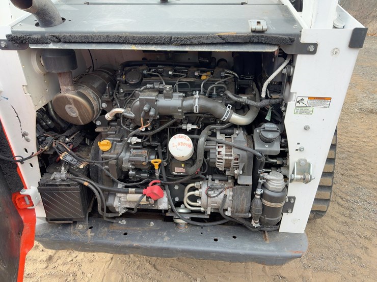 2020-bobcat-t740-image-18
