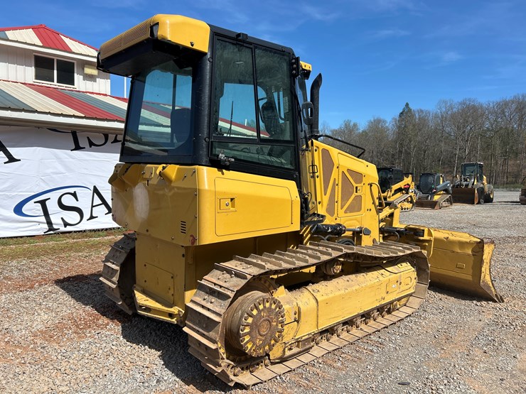 2023-caterpillar-d1-image-5