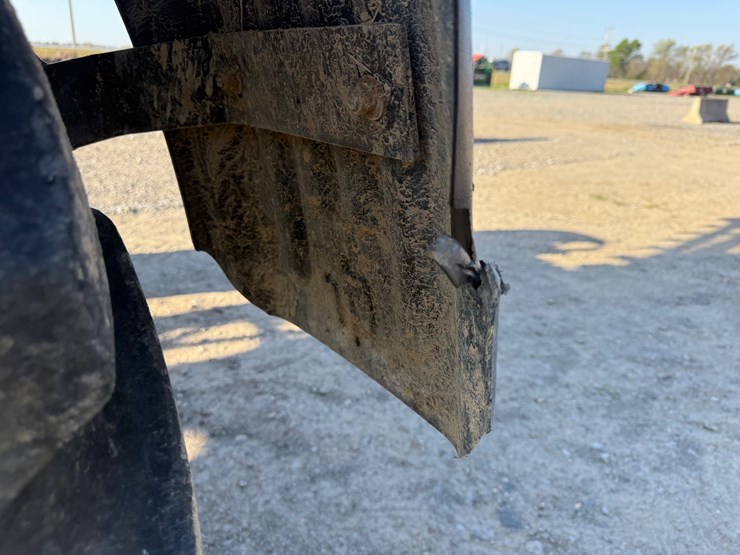 2015-apache-as720-image-9