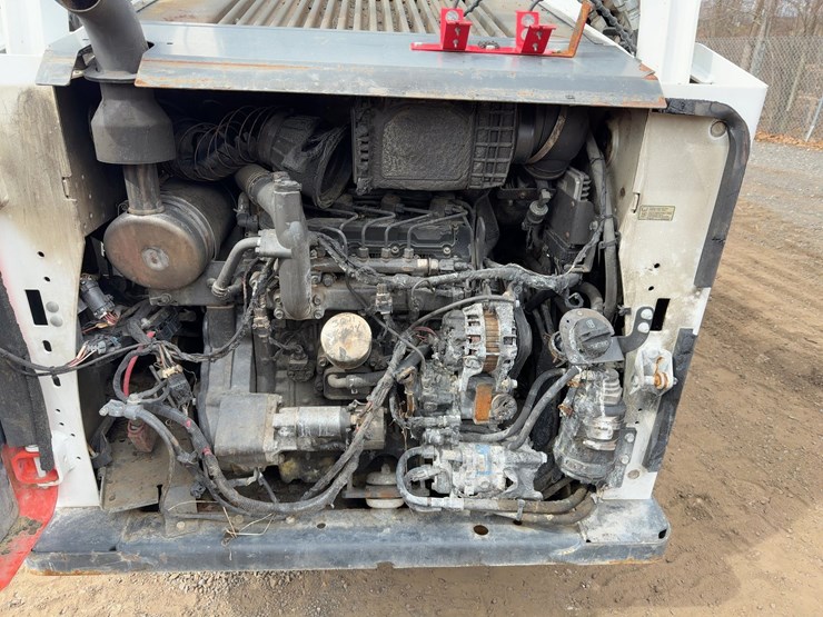 2017-bobcat-s595-image-14