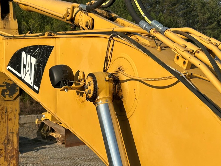 2004-caterpillar-321c-image-35