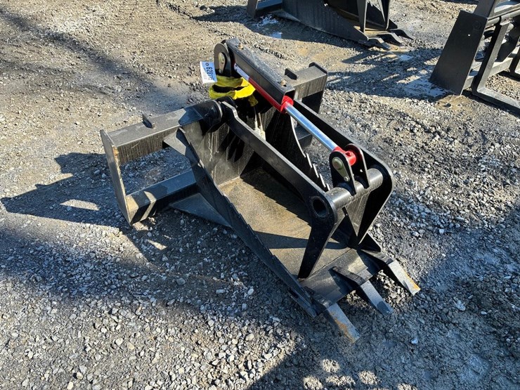 wildcat-skid-steer-ditching-grapple-bucket-image-1