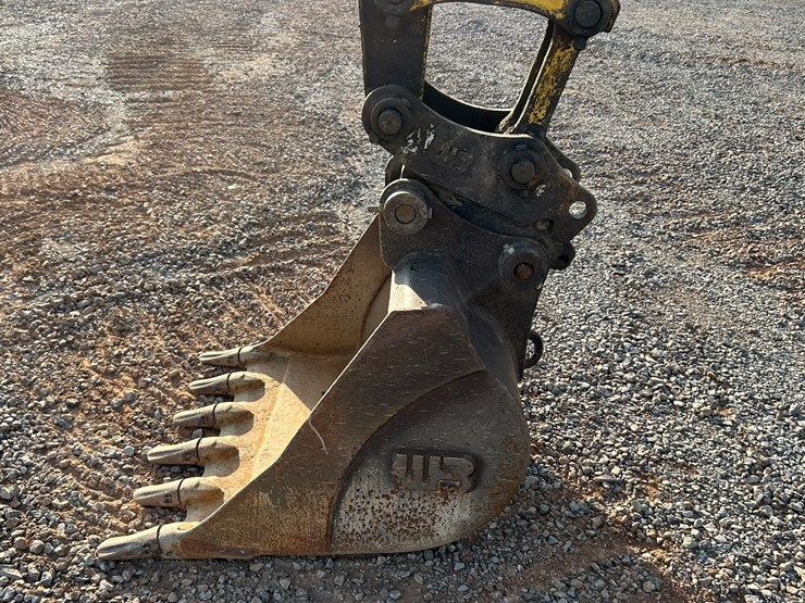 2017-komatsu-pc88mr-10-image-9