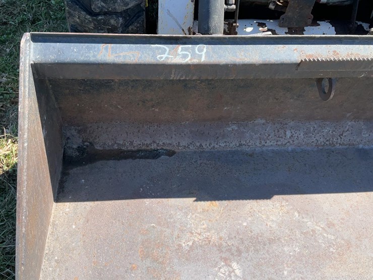 #259-•-skid-steer-bucket-image-7