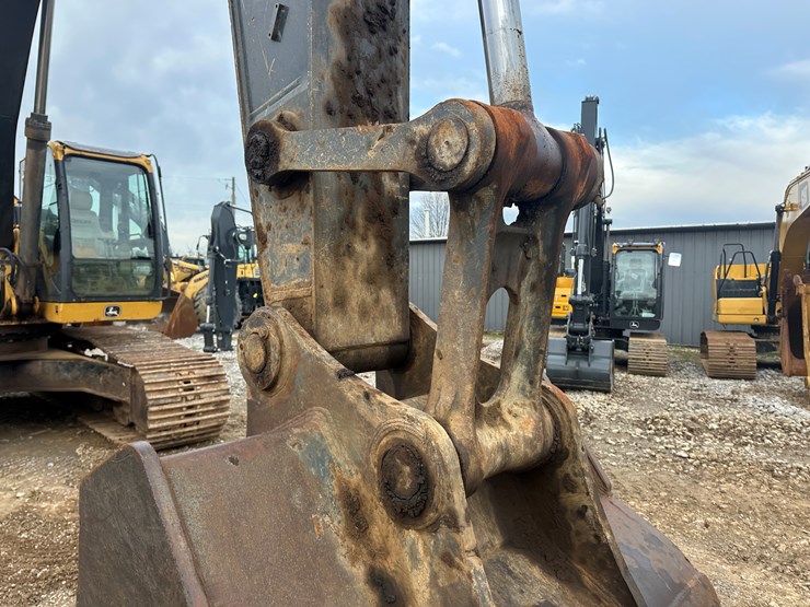 2013-john-deere-9-image-23