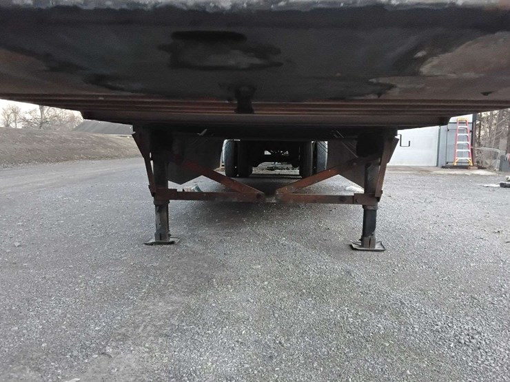 2013-great-dane-van-image-11