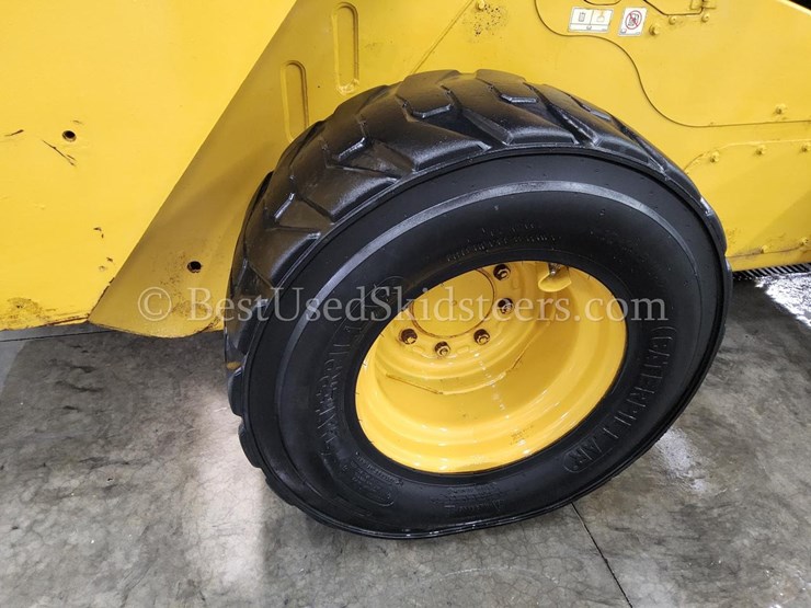 2015-caterpillar-272d2-image-18