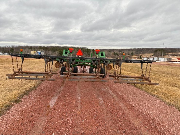 john-deere-2700-image-5