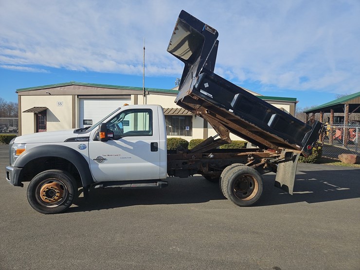 2014-ford-f550-xl-image-9