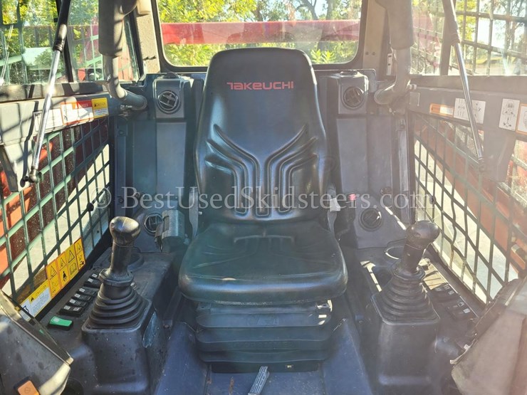 2016-takeuchi-tl10v2-image-18