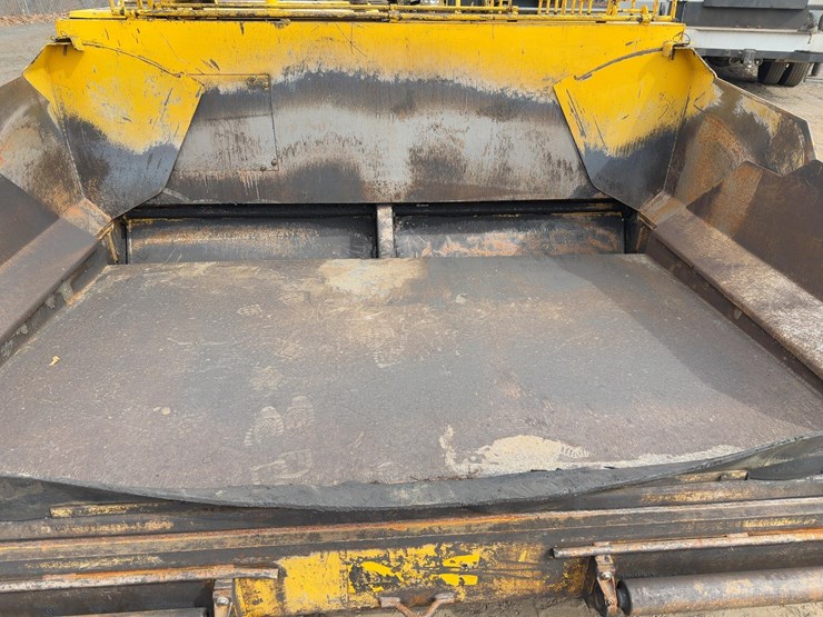 2005-gehl-1648-image-9