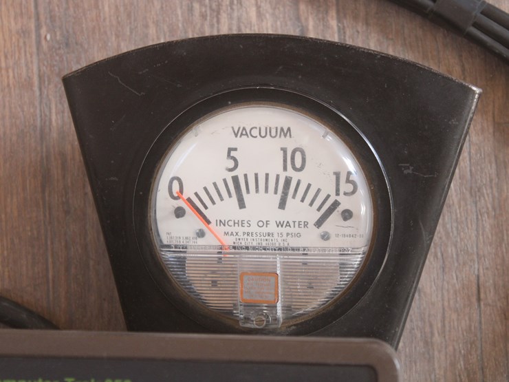 john-deere-7200-image-77