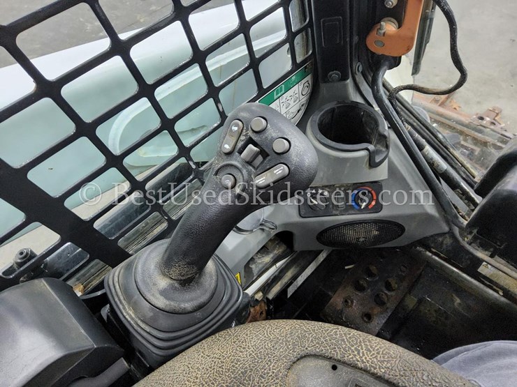 2021-bobcat-t550-image-20