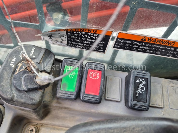 2021-kubota-svl95-2-skid-steer-loader-image-9