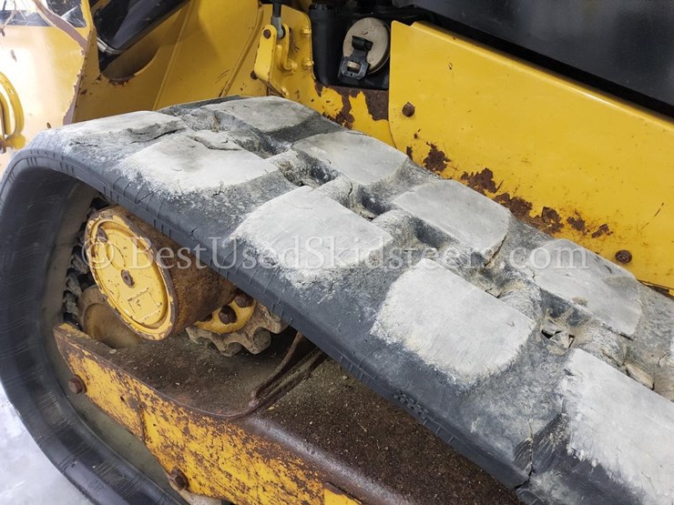 2014-caterpillar-259d-image-11