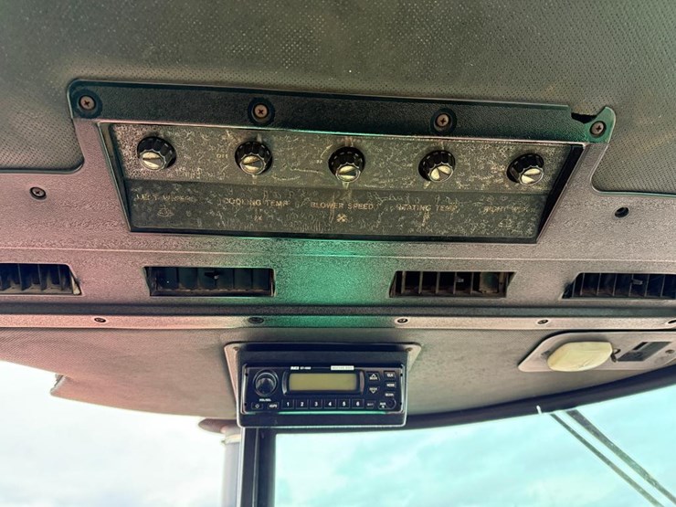 john-deere-4640-image-45