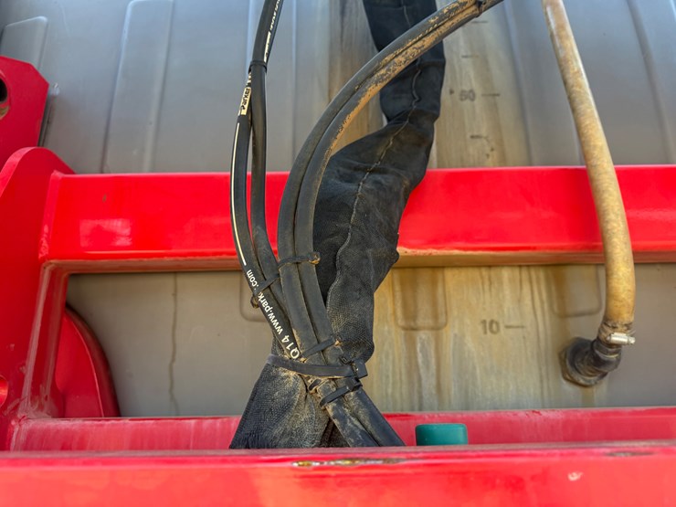 2015-apache-as720-image-17