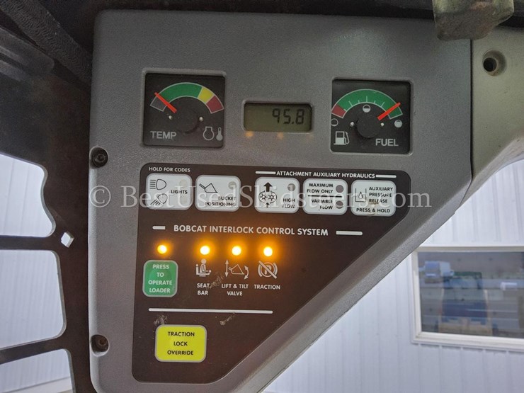 2007-bobcat-t140-image-25