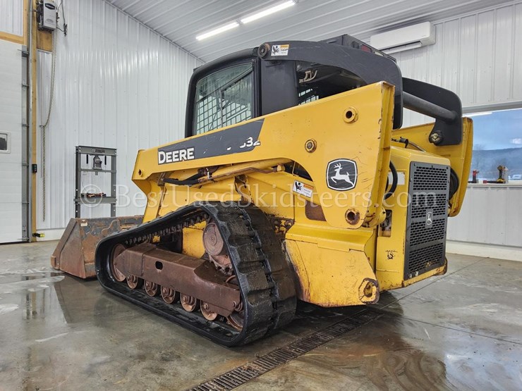 deere-ct332-image-3