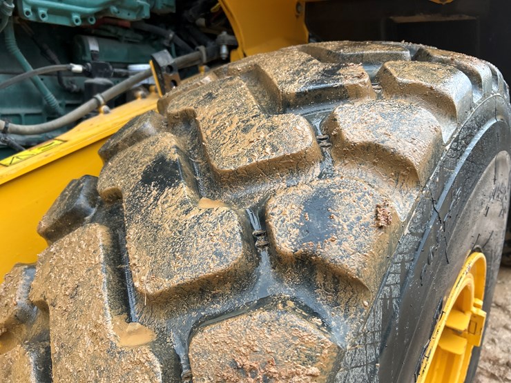 2019-volvo-l90h-image-80