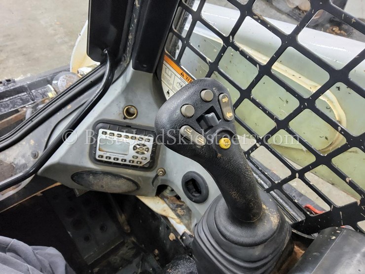 2017-bobcat-t770-image-20