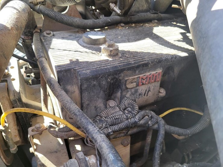 1995-ford-l9000-tandem-axle-day-cab-semi-image-83