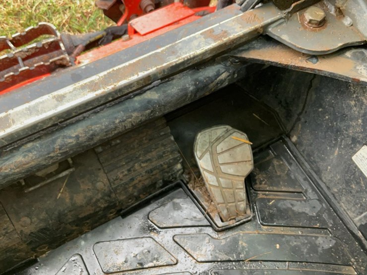 #250-•-2020-kubota-slv75-2-skid-steer-image-15