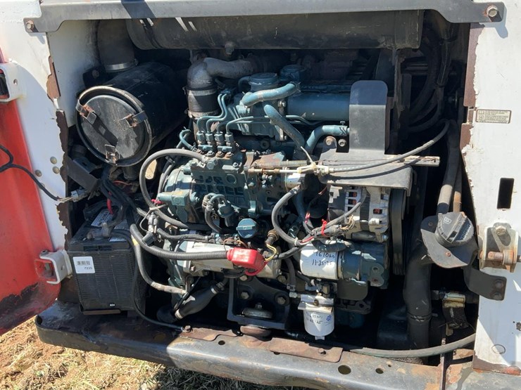 2013-bobcat-s630-image-32