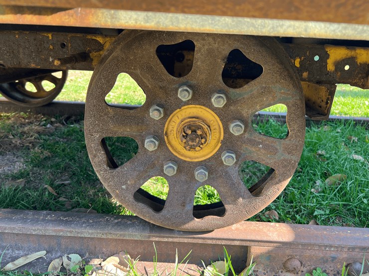 set-of-3-flat-cars-image-13