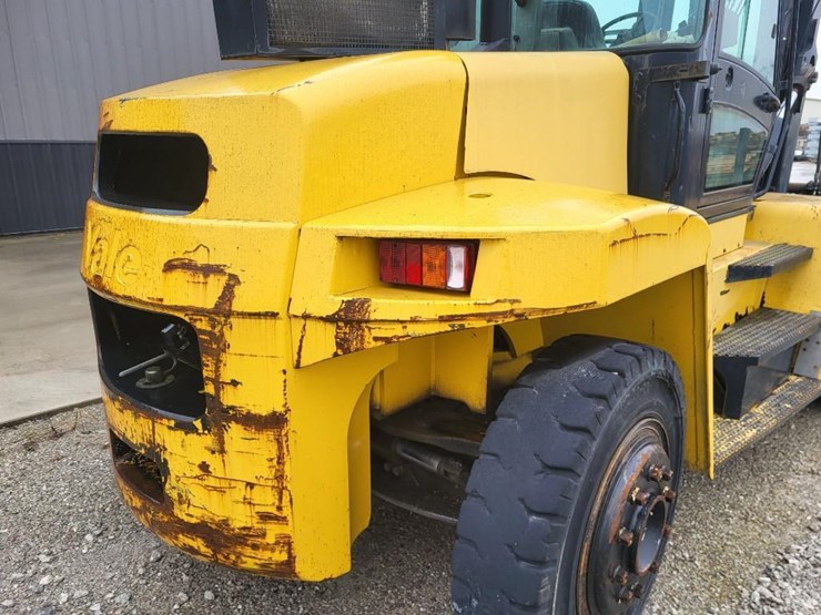 2012-yale-forklift-image-28