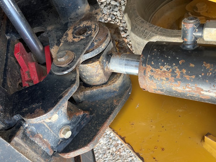 2017-caterpillar-259d-image-15