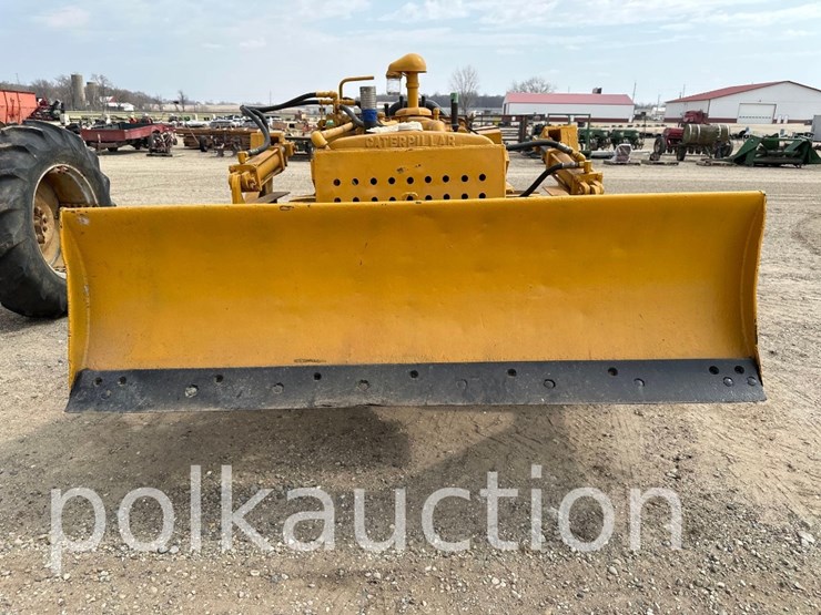 caterpillar-d2-image-2