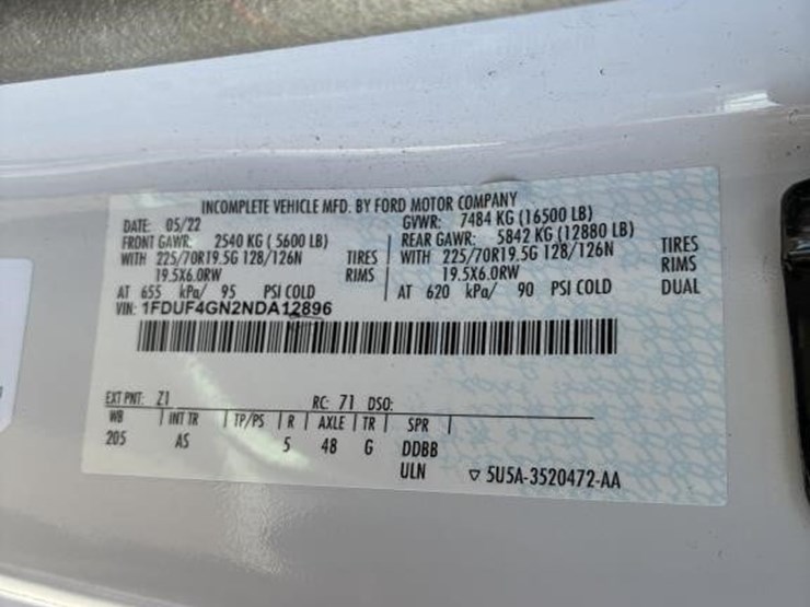 2022-ford-f450-xl-image-18