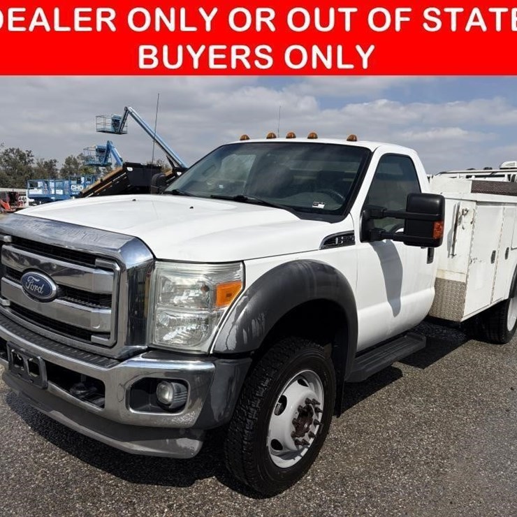 2012 FORD F550 XLT SD